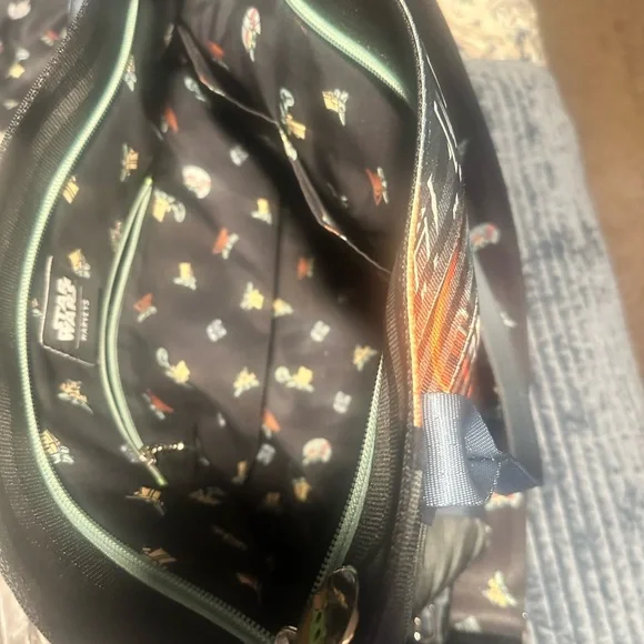 Harveys Star Wars Mandalorian Black and Blue Tote - Picture 5 of 10